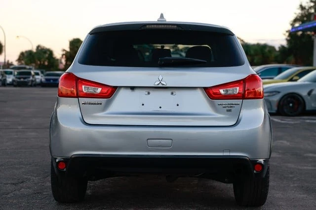 2017 Mitsubishi Outlander Sport - Image 5 of 15