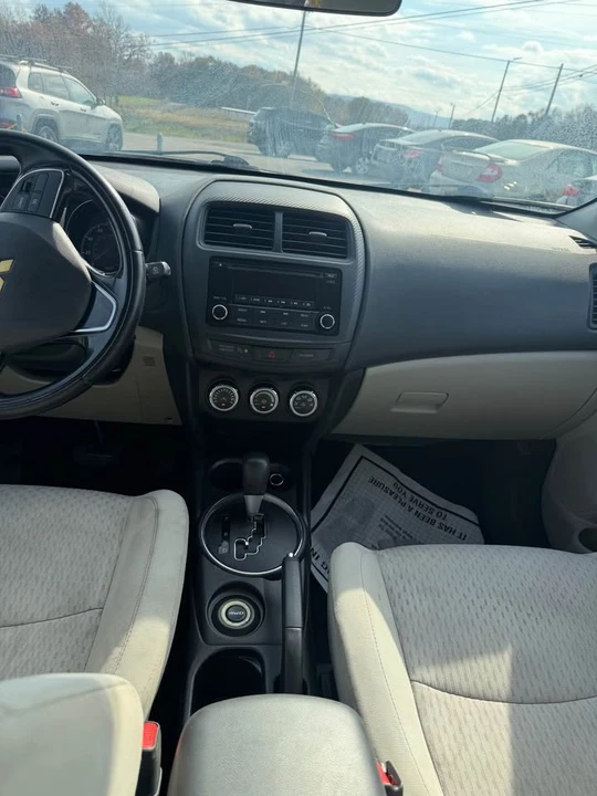 2017 Mitsubishi Outlander Sport - Image 8 of 16