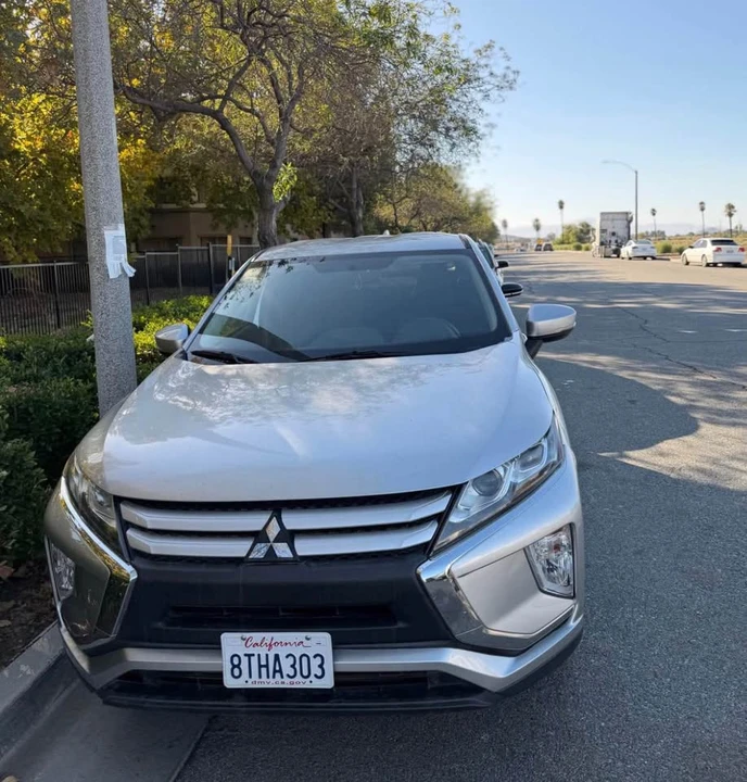 2017 Mitsubishi Eclipse Cross - Image 5 of 9