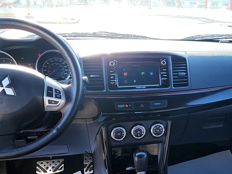 2017 Mitsubishi Lancer 10th Gen - Image 8 of 12