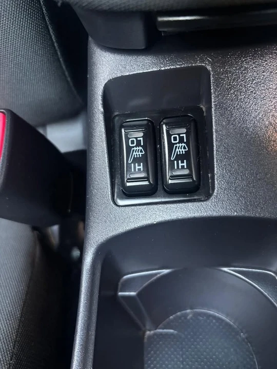 2017 Mitsubishi Lancer 10th Gen - Image 10 of 15