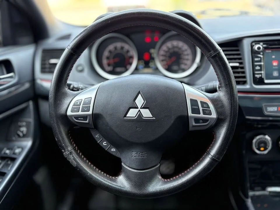 2017 Mitsubishi Lancer 10th Gen - Image 15 of 19