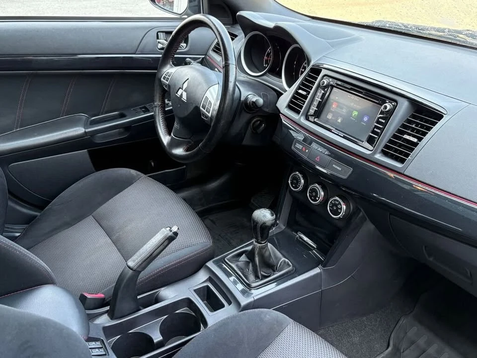2017 Mitsubishi Lancer 10th Gen - Image 8 of 19