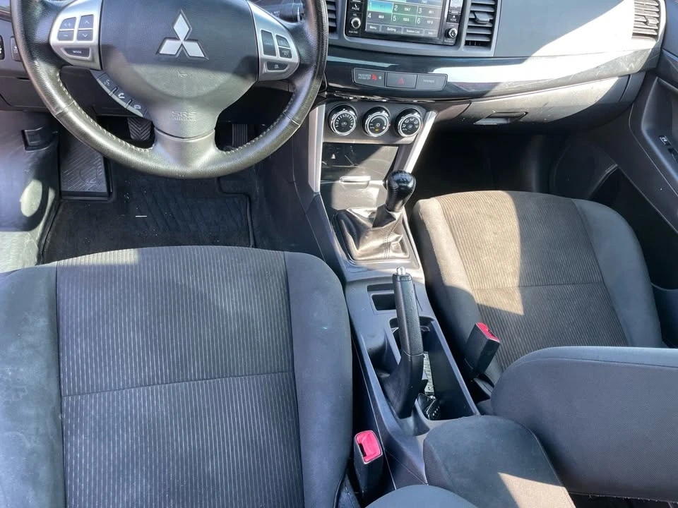 2017 Mitsubishi Lancer 10th Gen - Image 9 of 11