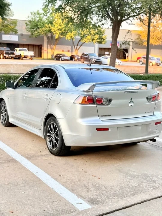 2017 Mitsubishi Lancer 10th Gen - Image 8 of 19