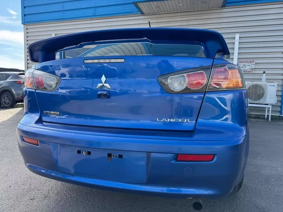 2017 Mitsubishi Lancer 10th Gen - Image 5 of 12