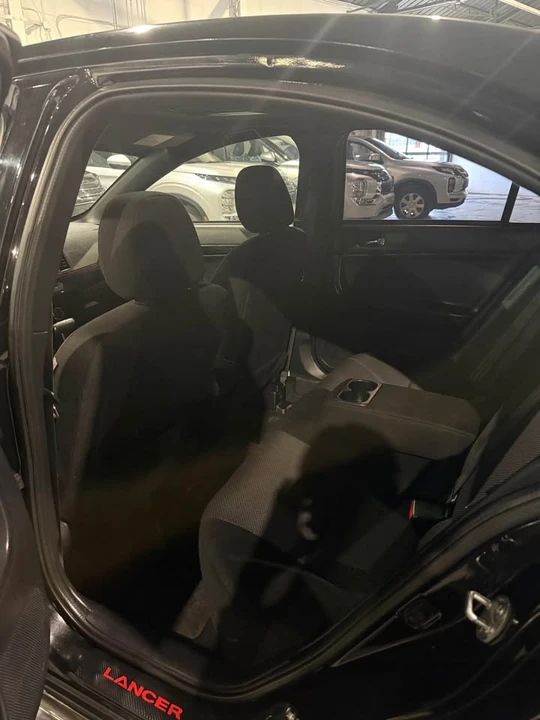 2017 Mitsubishi Lancer 10th Gen - Image 9 of 11