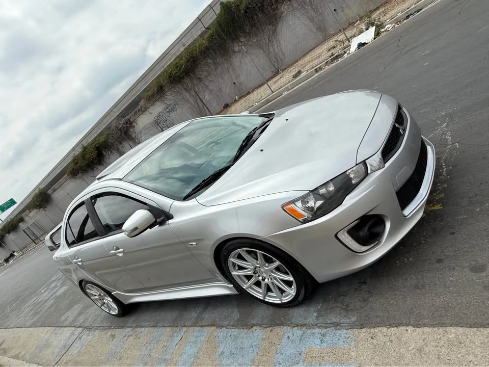 2017 Mitsubishi Lancer 10th Gen - Image 2 of 17