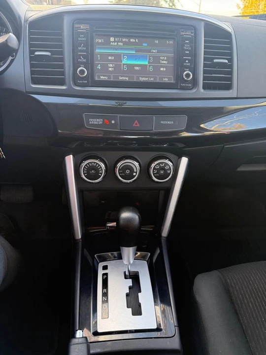 2017 Mitsubishi Lancer 9th Gen - Image 9 of 11