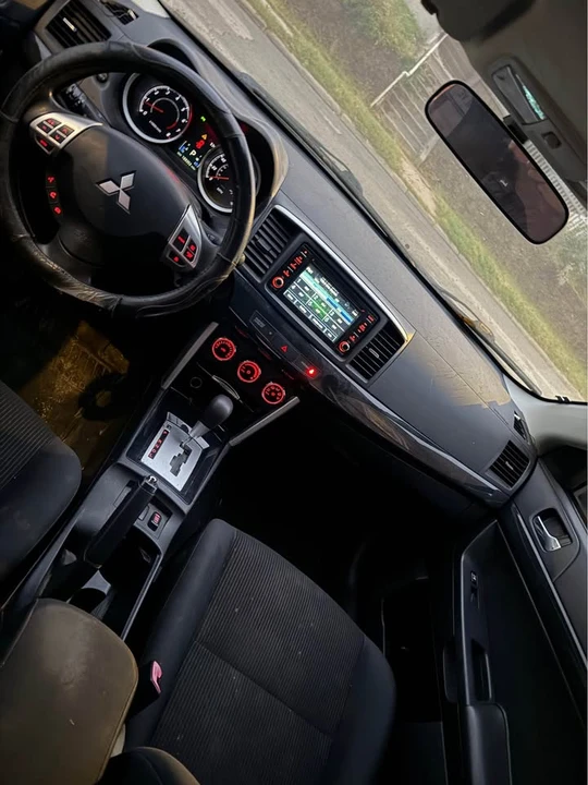 2017 Mitsubishi Lancer 10th Gen - Image 5 of 6