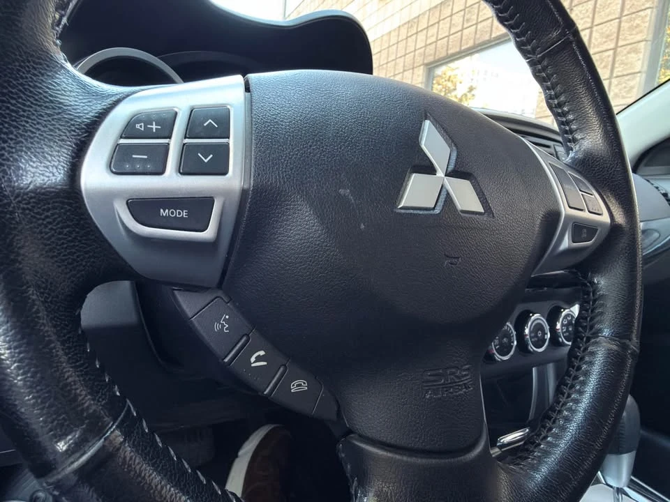 2017 Mitsubishi Lancer 10th Gen - Image 17 of 20