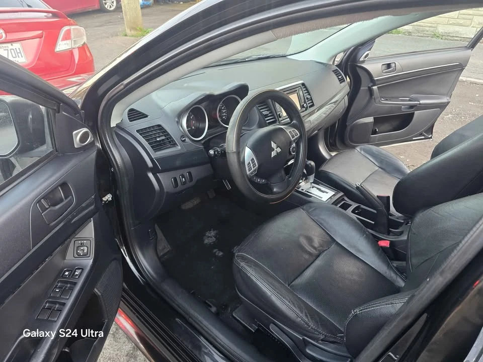 2017 Mitsubishi Lancer 10th Gen - Image 9 of 16