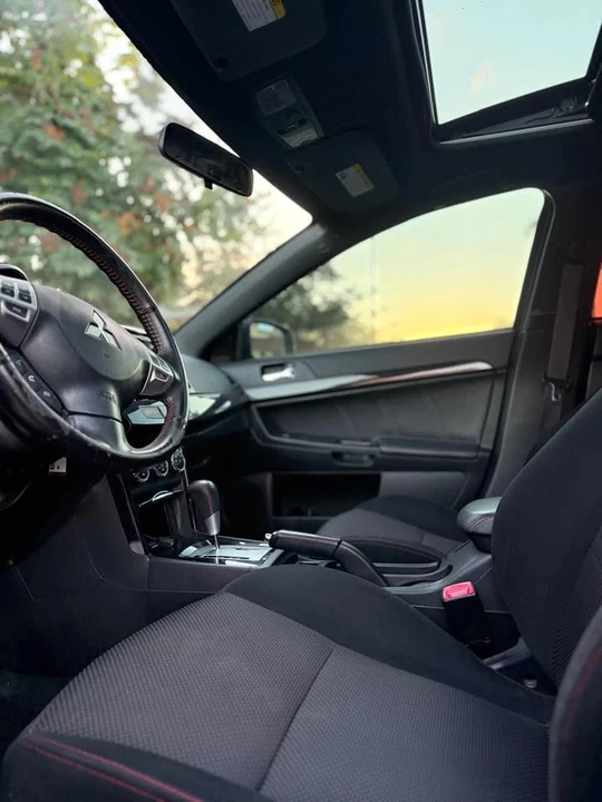 2017 Mitsubishi Lancer 10th Gen - Image 9 of 19
