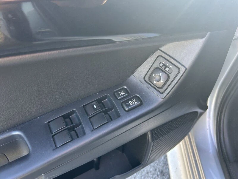 2017 Mitsubishi Lancer 10th Gen - Image 14 of 20