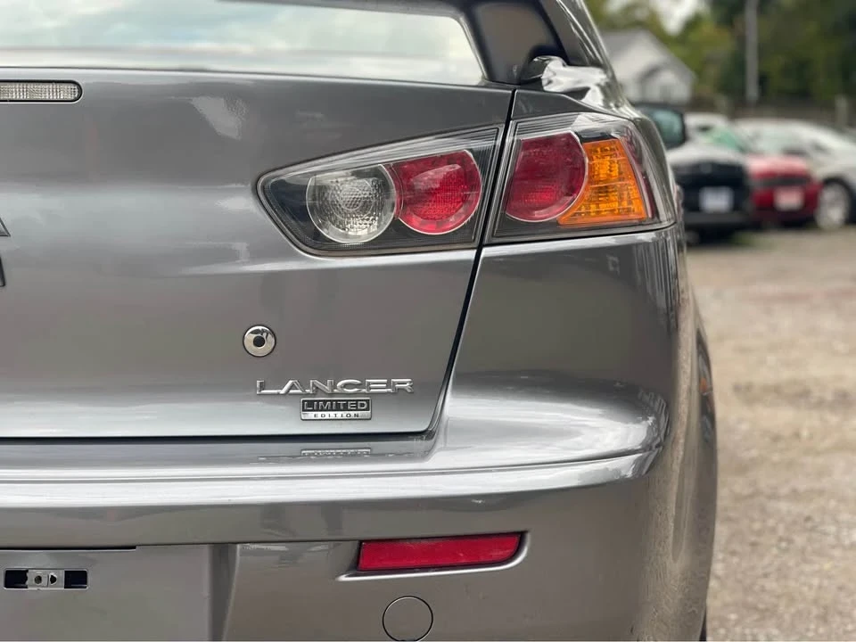 2017 Mitsubishi Lancer 10th Gen - Image 5 of 15
