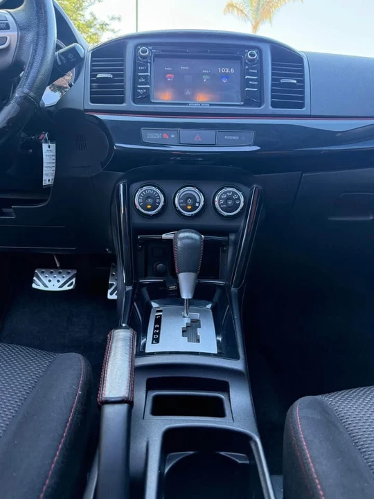 2017 Mitsubishi Lancer 10th Gen - Image 18 of 19