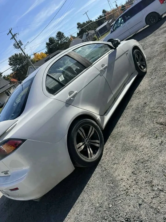 2017 Mitsubishi Lancer 10th Gen - Image 2 of 5
