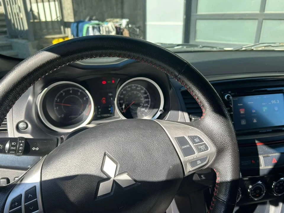 2017 Mitsubishi Lancer 10th Gen - Image 6 of 8