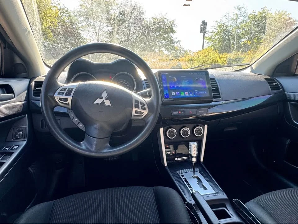 2017 Mitsubishi Lancer 10th Gen - Image 8 of 9