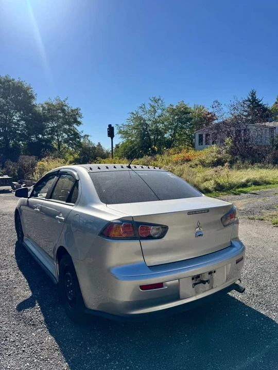 2017 Mitsubishi Lancer 10th Gen - Image 5 of 9
