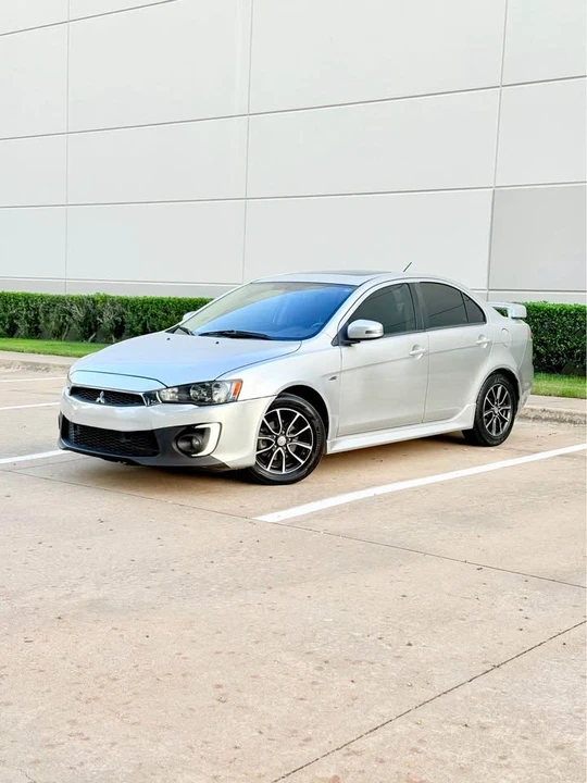 2017 Mitsubishi Lancer 10th Gen - Image 9 of 17
