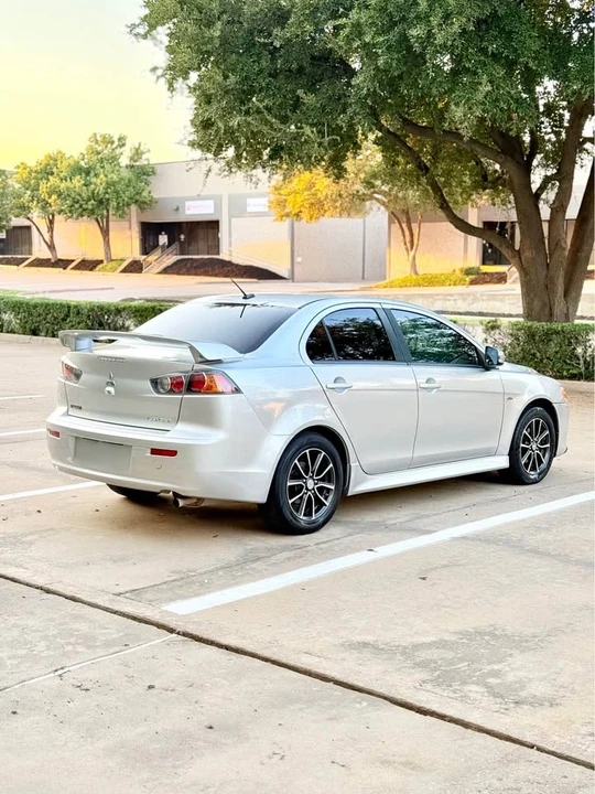 2017 Mitsubishi Lancer 10th Gen - Image 5 of 17
