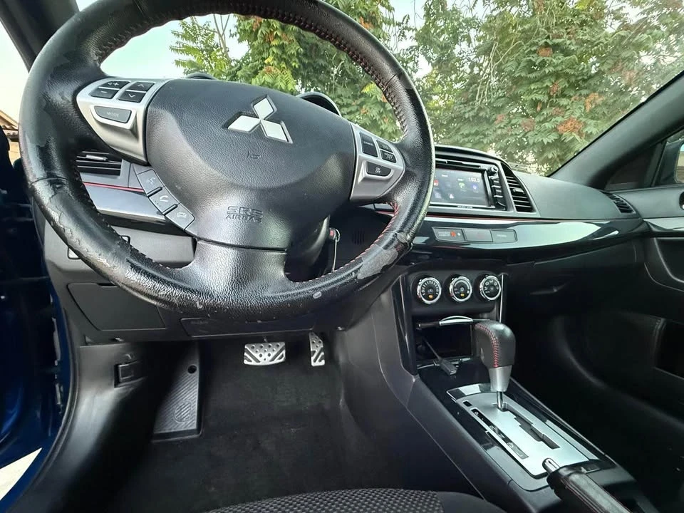 2017 Mitsubishi Lancer 10th Gen - Image 11 of 19