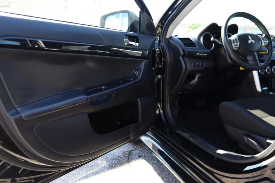 2017 Mitsubishi Lancer 10th Gen - Image 17 of 20