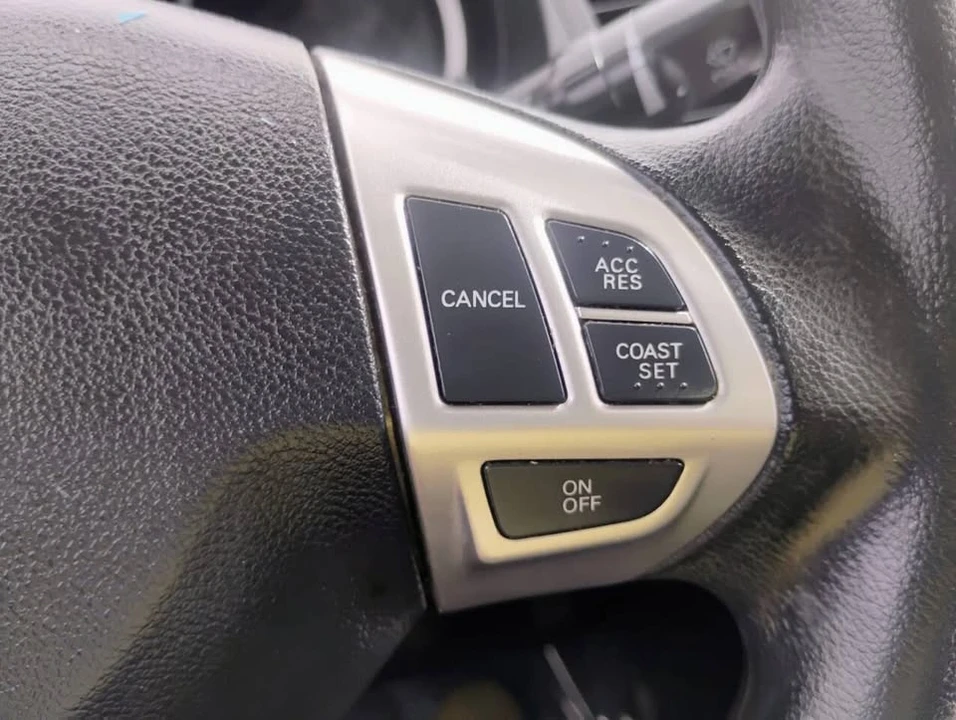 2017 Mitsubishi Lancer 10th Gen - Image 14 of 20