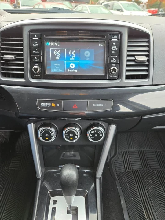2017 Mitsubishi Lancer 10th Gen - Image 17 of 20