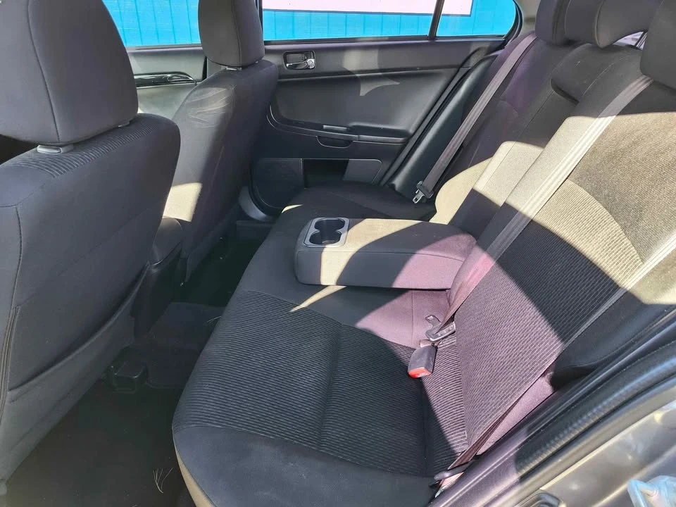 2017 Mitsubishi Lancer 10th Gen - Image 9 of 13