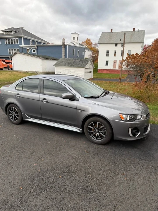 2017 Mitsubishi Lancer 10th Gen - Image 5 of 15