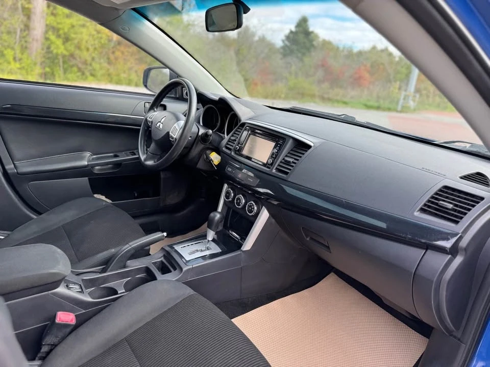 2017 Mitsubishi Lancer 10th Gen - Image 7 of 13