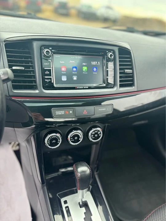 2017 Mitsubishi Lancer 10th Gen - Image 9 of 11