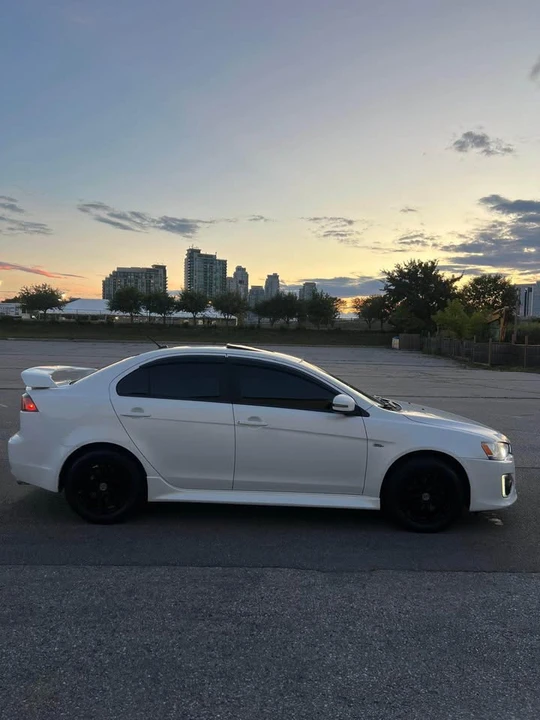 2017 Mitsubishi Lancer 10th Gen - Image 4 of 15