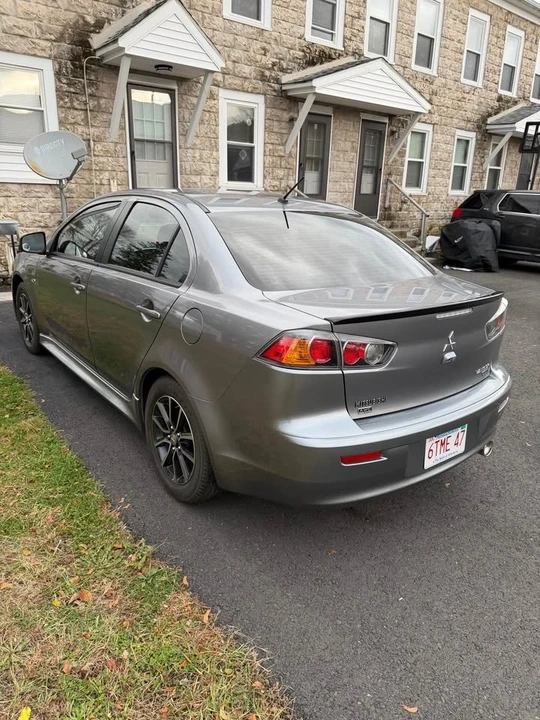 2017 Mitsubishi Lancer 10th Gen - Image 9 of 15
