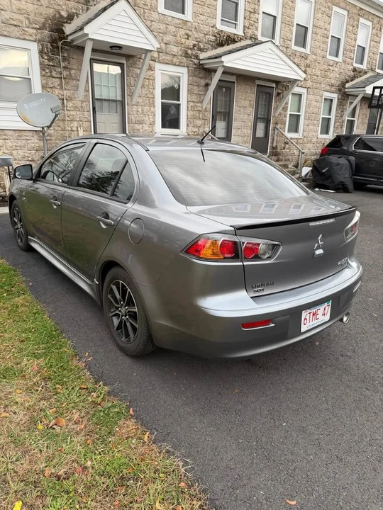 2017 Mitsubishi Lancer 10th Gen - Image 8 of 15