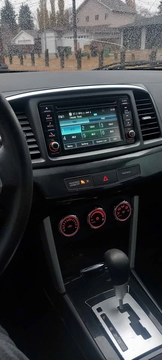 2017 Mitsubishi Lancer 10th Gen - Image 10 of 13