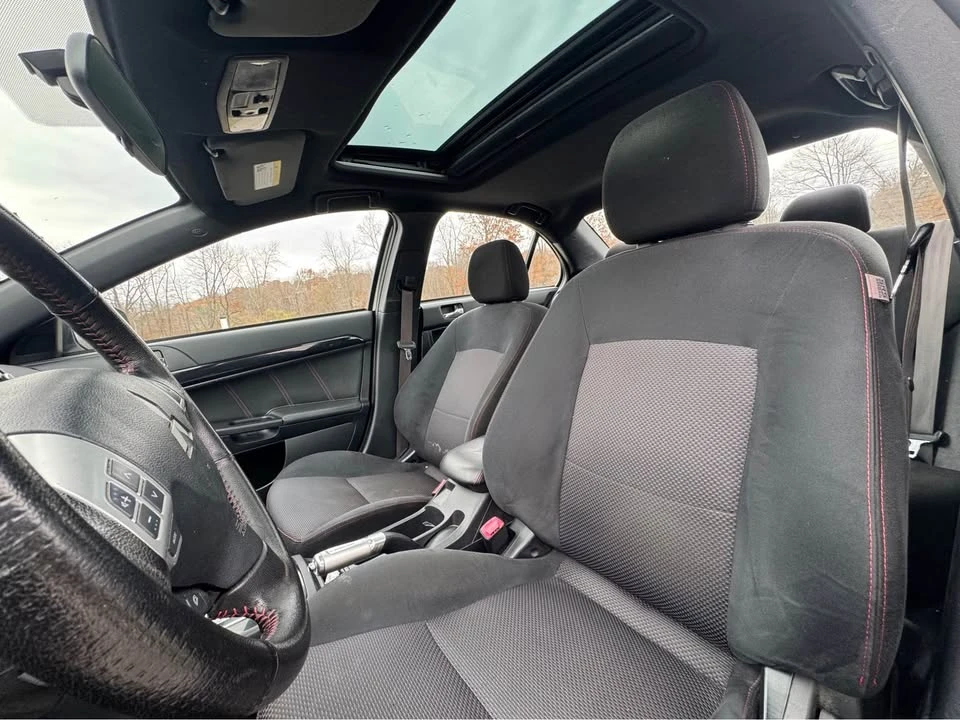 2017 Mitsubishi Lancer 10th Gen - Image 9 of 10
