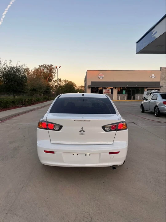 2017 Mitsubishi Lancer 10th Gen - Image 6 of 12