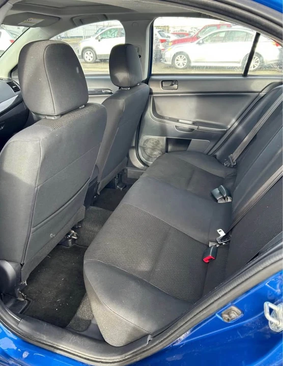 2017 Mitsubishi Lancer 10th Gen - Image 5 of 5
