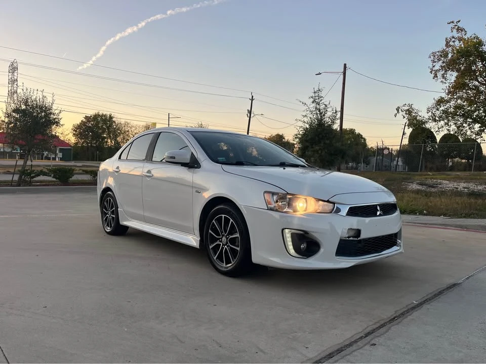 2017 Mitsubishi Lancer 10th Gen - Image 3 of 12