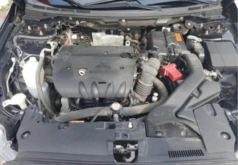 2017 Mitsubishi Lancer 10th Gen - Image 7 of 10