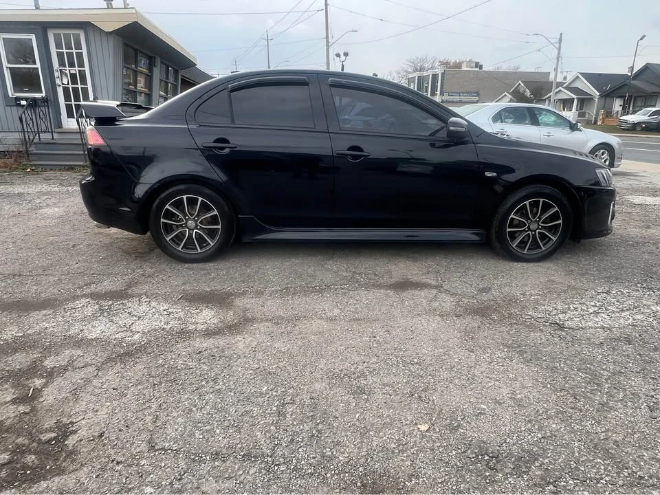 2017 Mitsubishi Lancer 10th Gen - Image 4 of 9