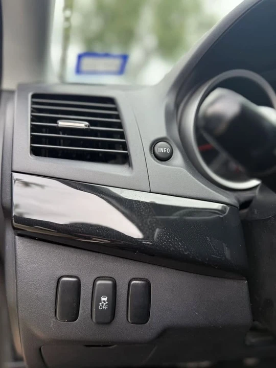 2017 Mitsubishi Lancer 10th Gen - Image 10 of 14