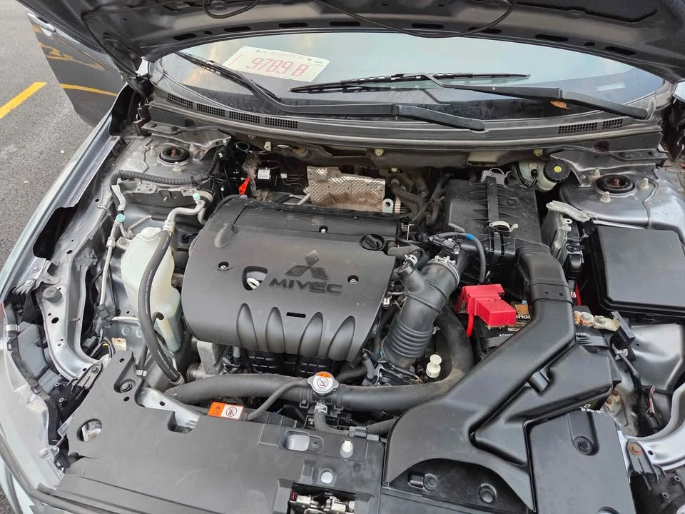 2017 Mitsubishi Lancer 10th Gen - Image 11 of 20