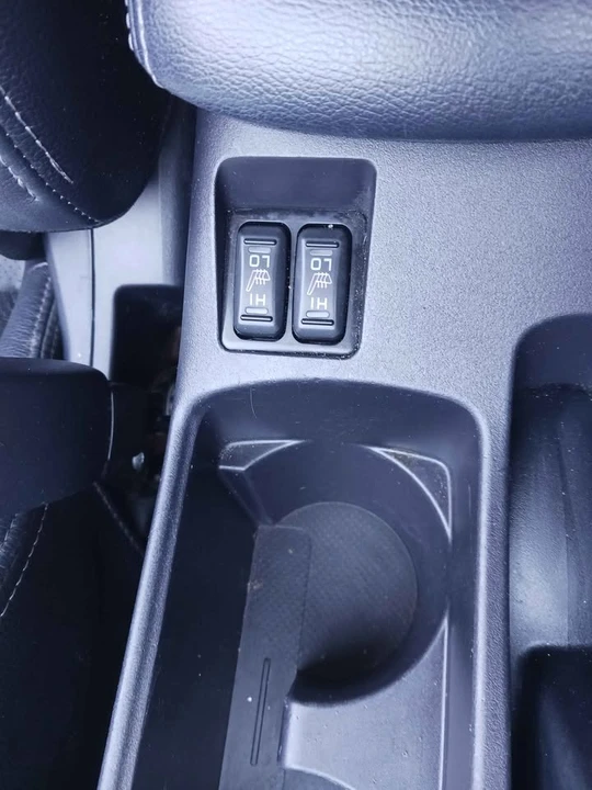 2017 Mitsubishi Lancer 10th Gen - Image 9 of 10