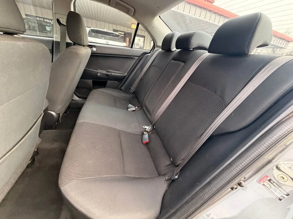 2017 Mitsubishi Lancer 10th Gen - Image 5 of 6
