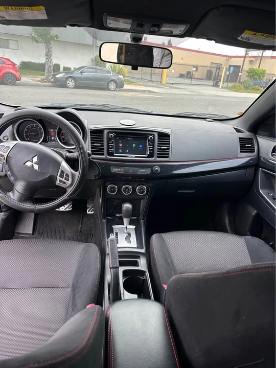 2017 Mitsubishi Lancer 10th Gen - Image 9 of 12