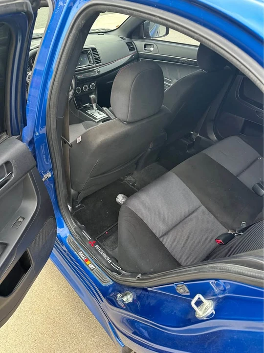 2017 Mitsubishi Lancer 10th Gen - Image 10 of 12